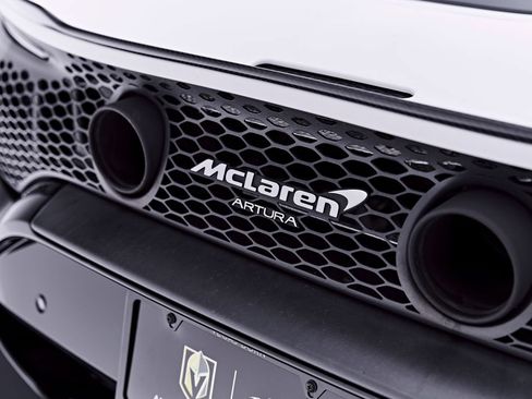 Used 2024 McLaren Artura RWD image 38