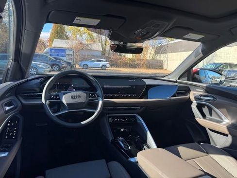 New 2025 Audi Q5 2.0T Premium Plus image 14