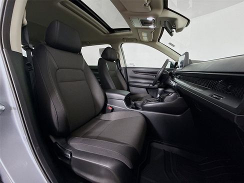 Used 2025 Honda CR-V EX image 28