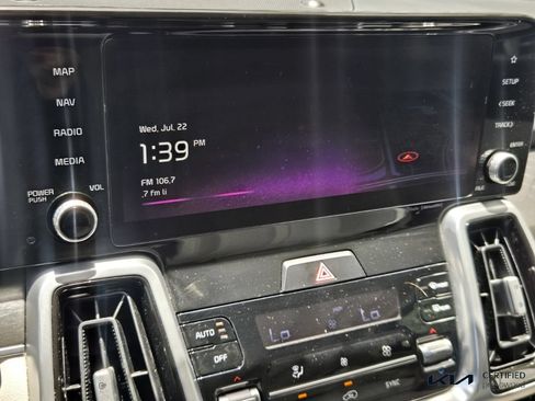 Certified 2022 Kia Sorento SX FWD image 23