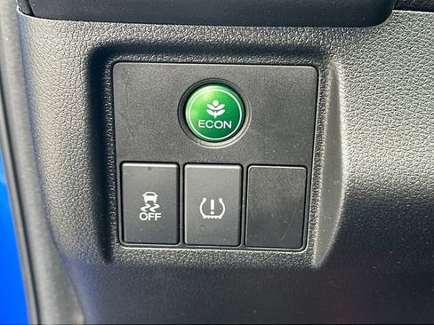 Used 2018 Honda HR-V EX-L image 17