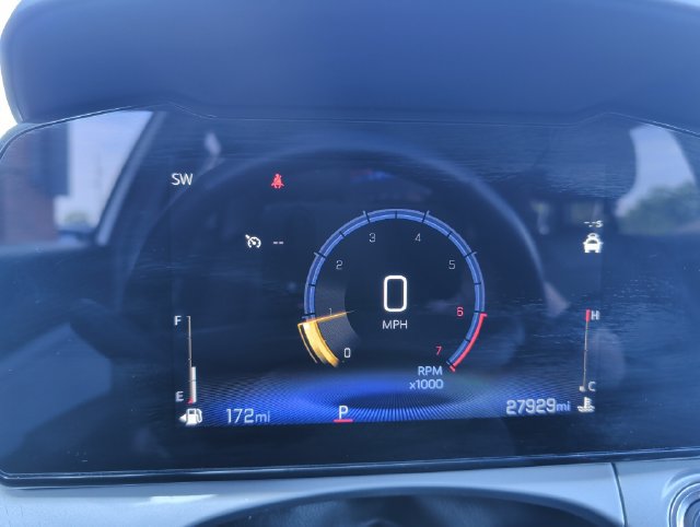 Used 2025 Chevrolet Trax LT w/ LT Convenience Package FWD image 16