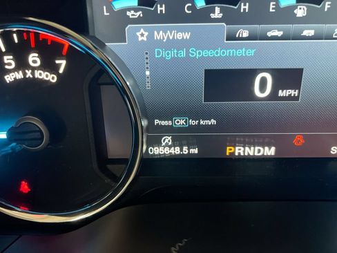 Used 2018 Ford F150 Lariat w/ Equipment Group 502A Luxury AWD/4WD image 13