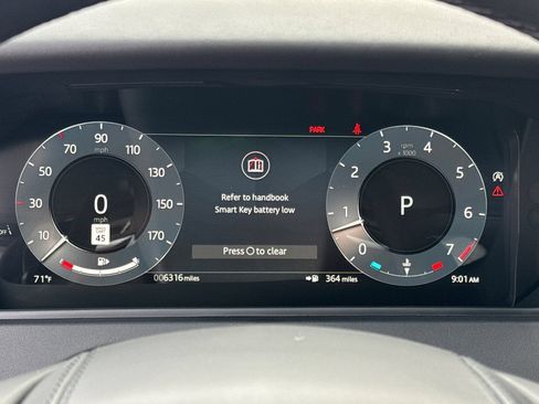 Certified 2026 Land Rover Range Rover Velar Dynamic SE AWD/4WD image 30