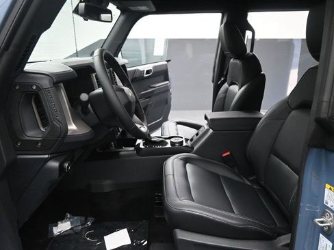 New 2025 Ford Bronco Outer Banks image 6