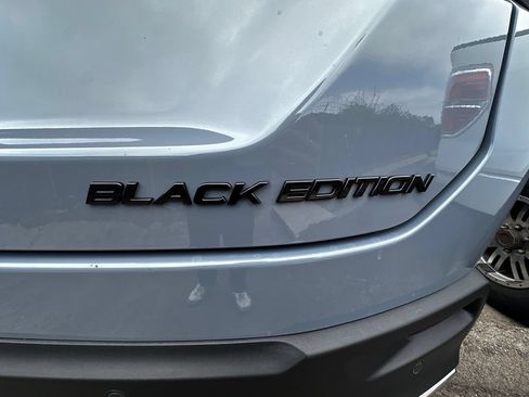 Used 2025 Honda Pilot Black Edition image 26
