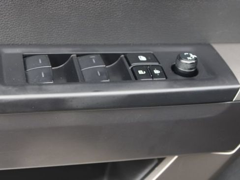 Used 2025 Toyota Tundra SR5 AWD/4WD image 13