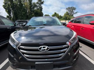 Used 2016 Hyundai Tucson Limited w/ Option Group 03 AWD/4WD video 1