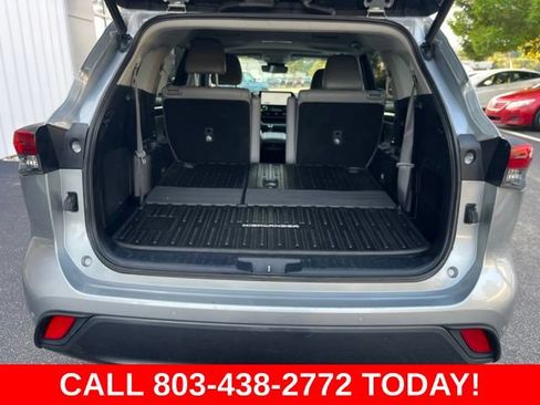 Used 2023 Toyota Highlander Limited FWD image 33