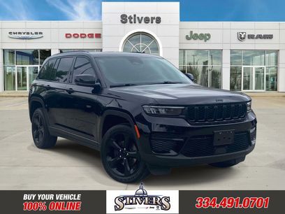 Used 2023 Jeep Grand Cherokee Altitude