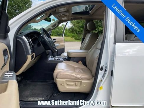 Used 2020 Toyota Sequoia Limited AWD/4WD image 16