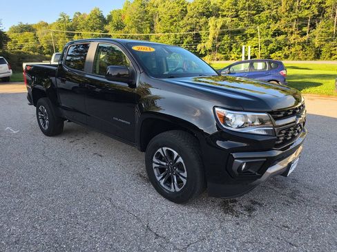 Used 2021 Chevrolet Colorado Z71 AWD/4WD image 7