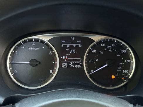 Used 2021 Nissan Kicks S image 17