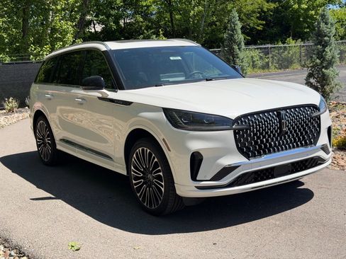 New 2026 Lincoln Aviator Black Label AWD/4WD image 7
