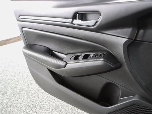 Used 2024 Nissan Altima 2.5 SV image 21