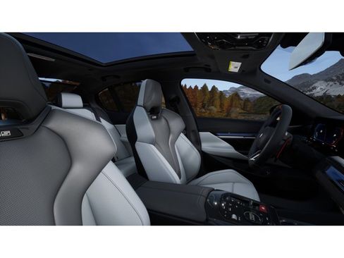 New 2026 BMW M5 image 9