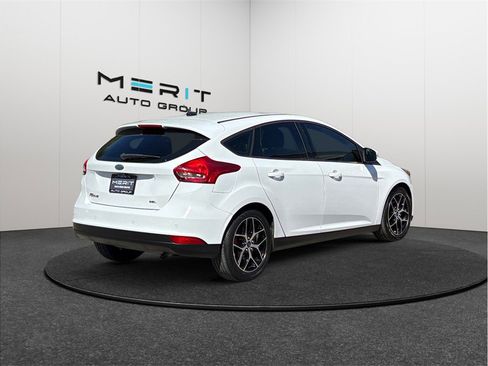 Used 2017 Ford Focus SEL image 9