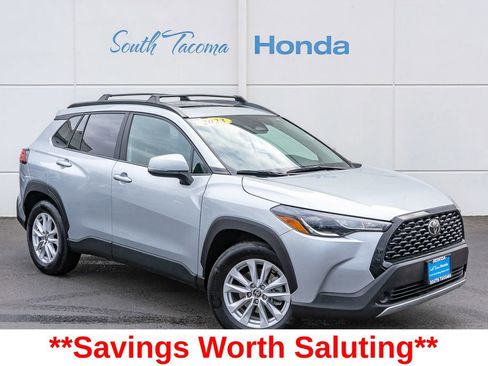 Used 2023 Toyota Corolla Cross LE w/ Moonroof Package AWD/4WD image 1