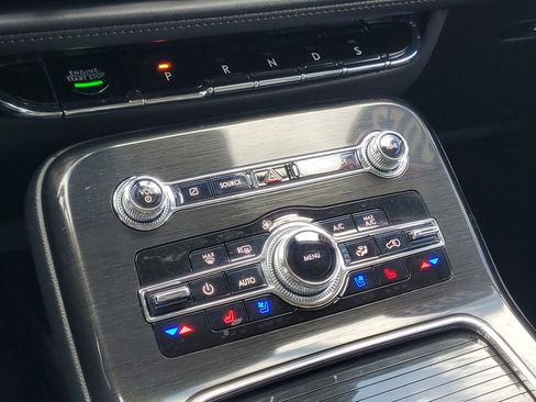 Certified 2023 Lincoln Nautilus Reserve image 18