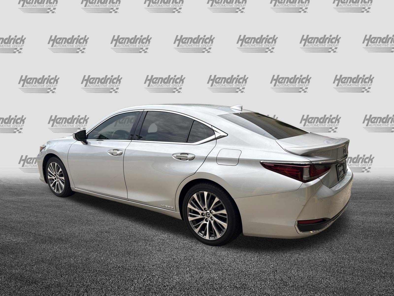 Used 2019 Lexus ES 300h w/ Premium Package FWD image 8