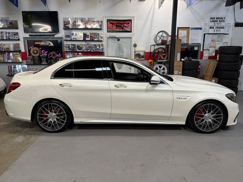 Used 2018 Mercedes-Benz C 63 AMG S image 4
