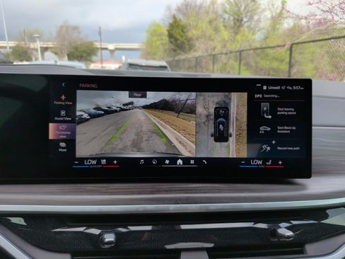 Certified 2024 BMW X5 sDrive40i w/ Premium Package image 16