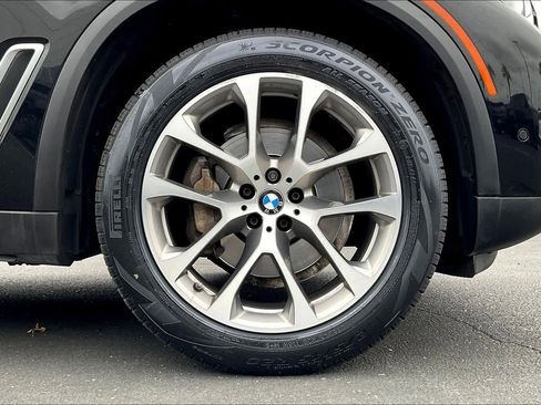 Used 2022 BMW X5 xDrive40i w/ Climate Comfort Package image 12