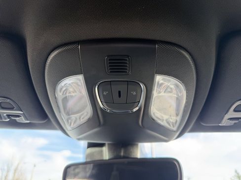 Used 2024 Jeep Compass Latitude image 26