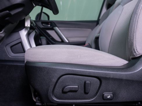 Used 2018 Subaru Forester 2.5i Premium AWD/4WD image 18
