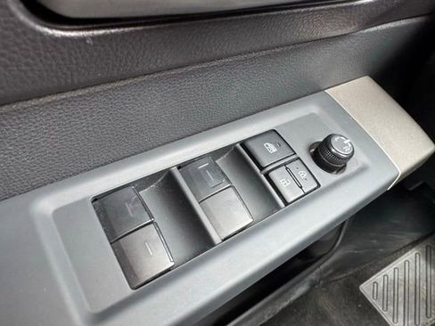 Certified 2022 Toyota Tundra SR5 AWD/4WD image 32