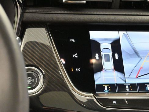 Certified 2024 Cadillac XT6 Sport w/ LPO, ONYX Package AWD/4WD image 24