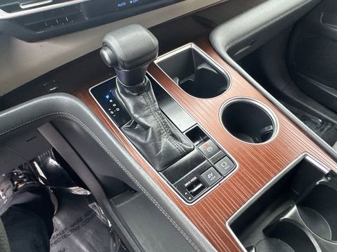 Used 2022 Toyota Sienna LE image 35