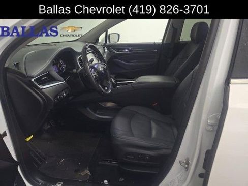 Used 2021 Buick Enclave Essence w/ Experience Buick Package image 7
