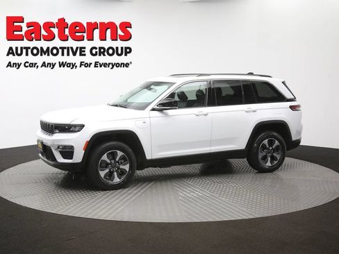Used 2022 Jeep Grand Cherokee Limited 4xe w/ Luxury Tech Group II AWD/4WD image 62