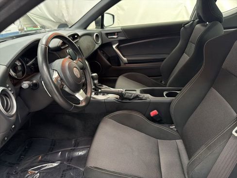 Used 2020 Toyota 86 image 15