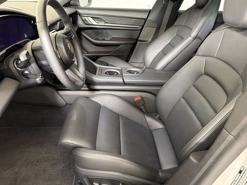 Certified 2025 Porsche Taycan RWD image 5