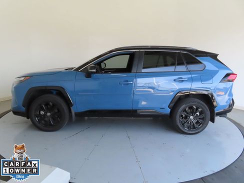 Used 2025 Toyota RAV4 XSE image 8