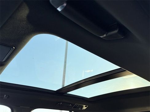 Used 2021 Land Rover Range Rover Westminster Edition image 10