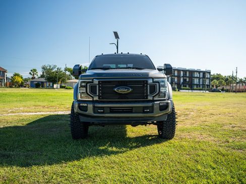 Used 2021 Ford F450 Platinum AWD/4WD image 3
