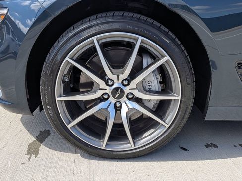 Used 2025 Genesis G70 2.5T AWD/4WD image 9