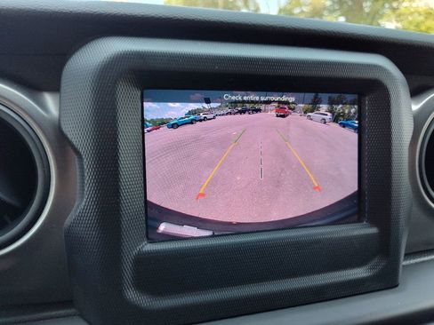 Used 2023 Jeep Wrangler Sport image 22