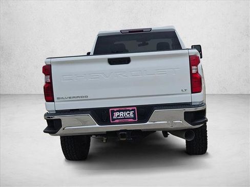 Used 2023 Chevrolet Silverado 2500 LT AWD/4WD image 6