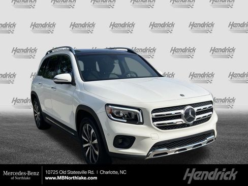 Certified 2022 Mercedes-Benz GLB 250 4MATIC image 1