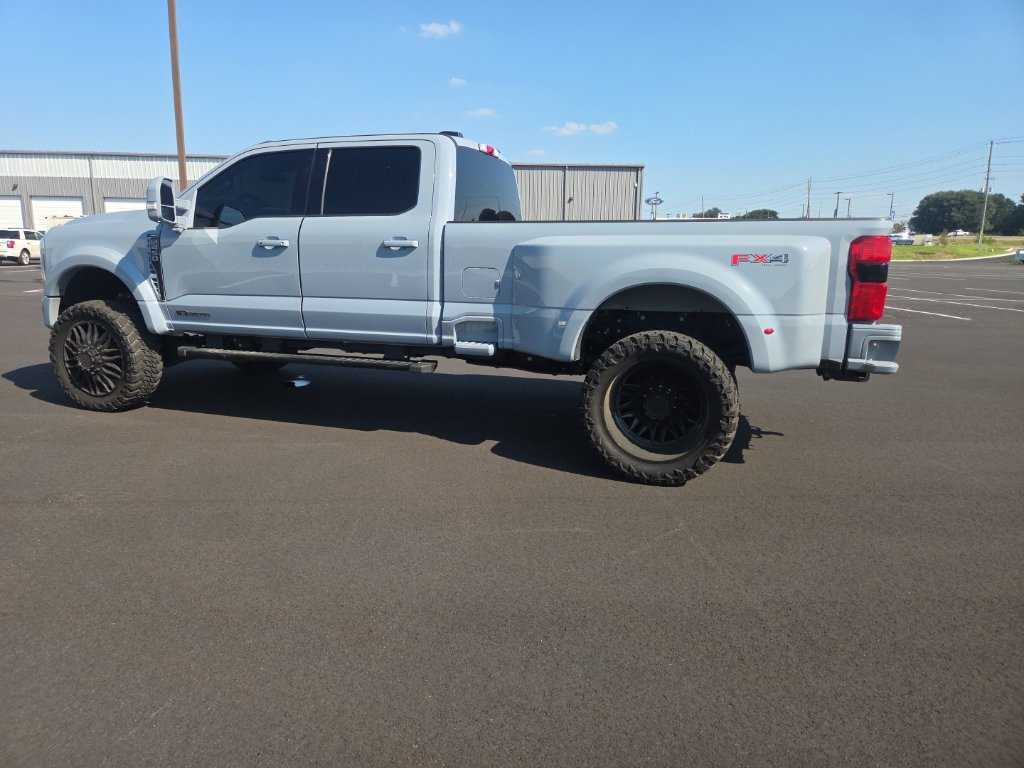 Used 2025 Ford F450 Lariat w/ FX4 Off-Road Package AWD/4WD image 14