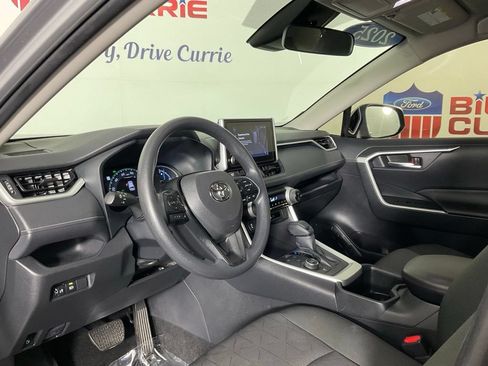 Used 2025 Toyota RAV4 XLE AWD/4WD image 13