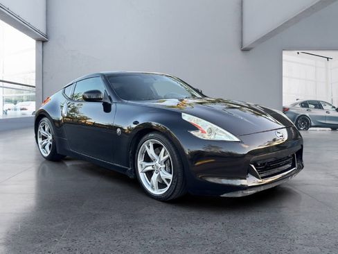 Used 2010 Nissan 370Z Touring w/ Sport Pkg image 1