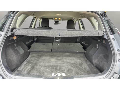 Used 2018 Toyota Corolla iM w/ Carpet Mat Package (TMS) FWD image 16