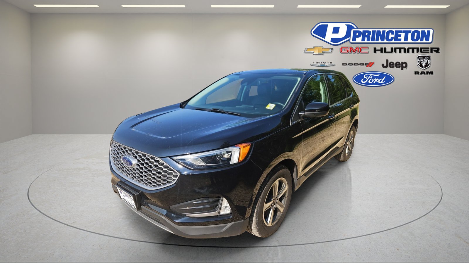 Used 2024 Ford Edge SEL w/ Convenience Package AWD/4WD image 3
