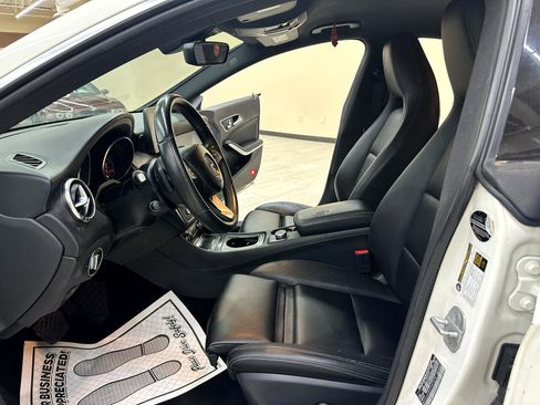 Used 2017 Mercedes-Benz CLA 250 4MATIC image 20