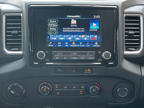 Used 2024 Nissan Frontier SV image 23